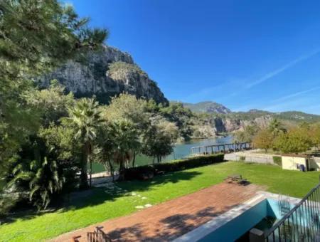 Maisonette-Wohnung Zum Verkauf In Dalyan Gülpinar Für Null Bis 75M2 Kanal