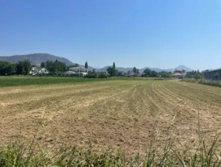 Grundstück Zum Verkauf Von 2715M2 Im Bebauten Gebiet Des Dorfes In Okçular