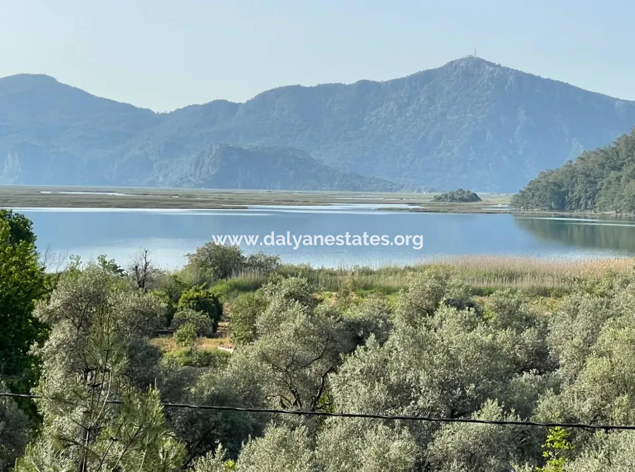 Land For Sale In Çandır 1252M2 With Lake View