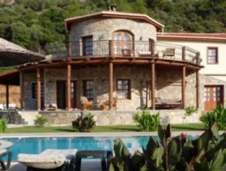 Villa For Sale In Dalyan In 3500M2 Plot