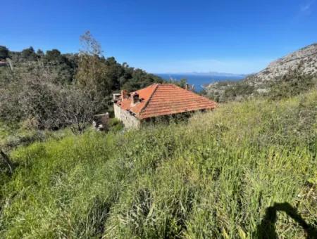 Village House For Sale In 4,400M2 Land With Full Sea View In Gökbel