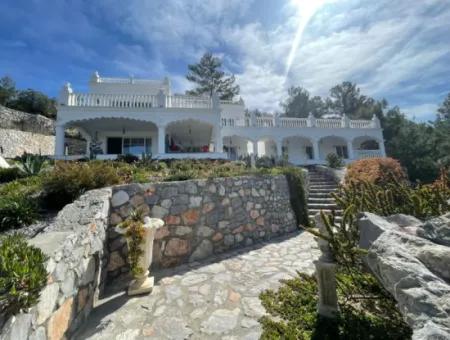 Vip Villa For Sale In 5000M2 Land With Full Sea View In Gökbel