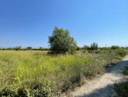 Land For Sale Of 1765 M2 In Okçular