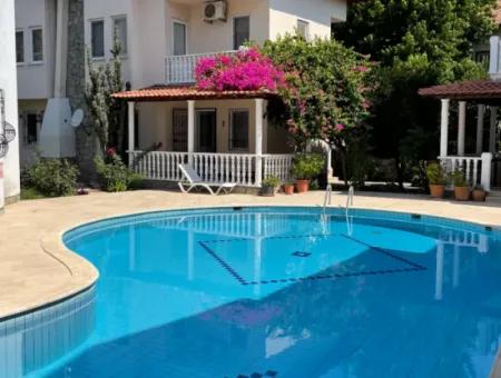 Dalyan Gülpınar Site İçinde 3+1 Satılık Villa