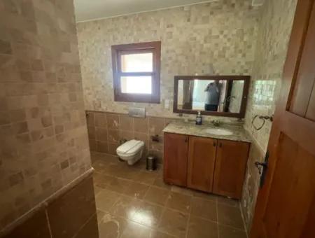 Dalyan'da Merkeze Yakın 750M2 Satılık 4+1 Taş Villa